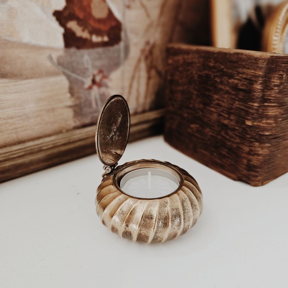 Vintage Brass Candle Holder/Trinket Dish - Picture 3 of 7